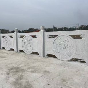 吐鲁番芝麻白河道栏杆 石材栏杆