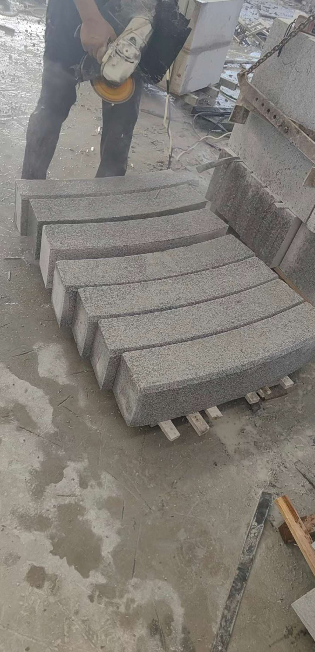 吐鲁番芝麻白弧形路牙石