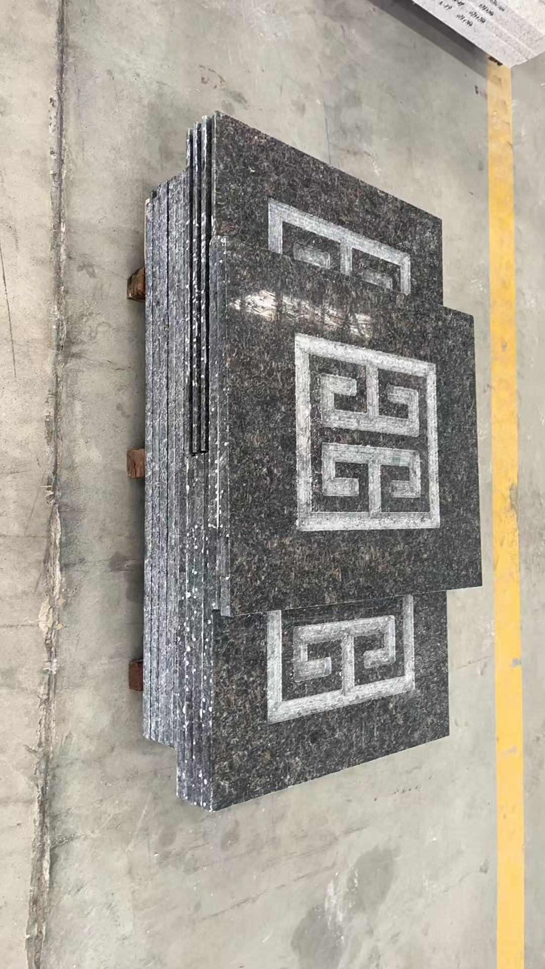 吐鲁番英国棕回纹雕刻版