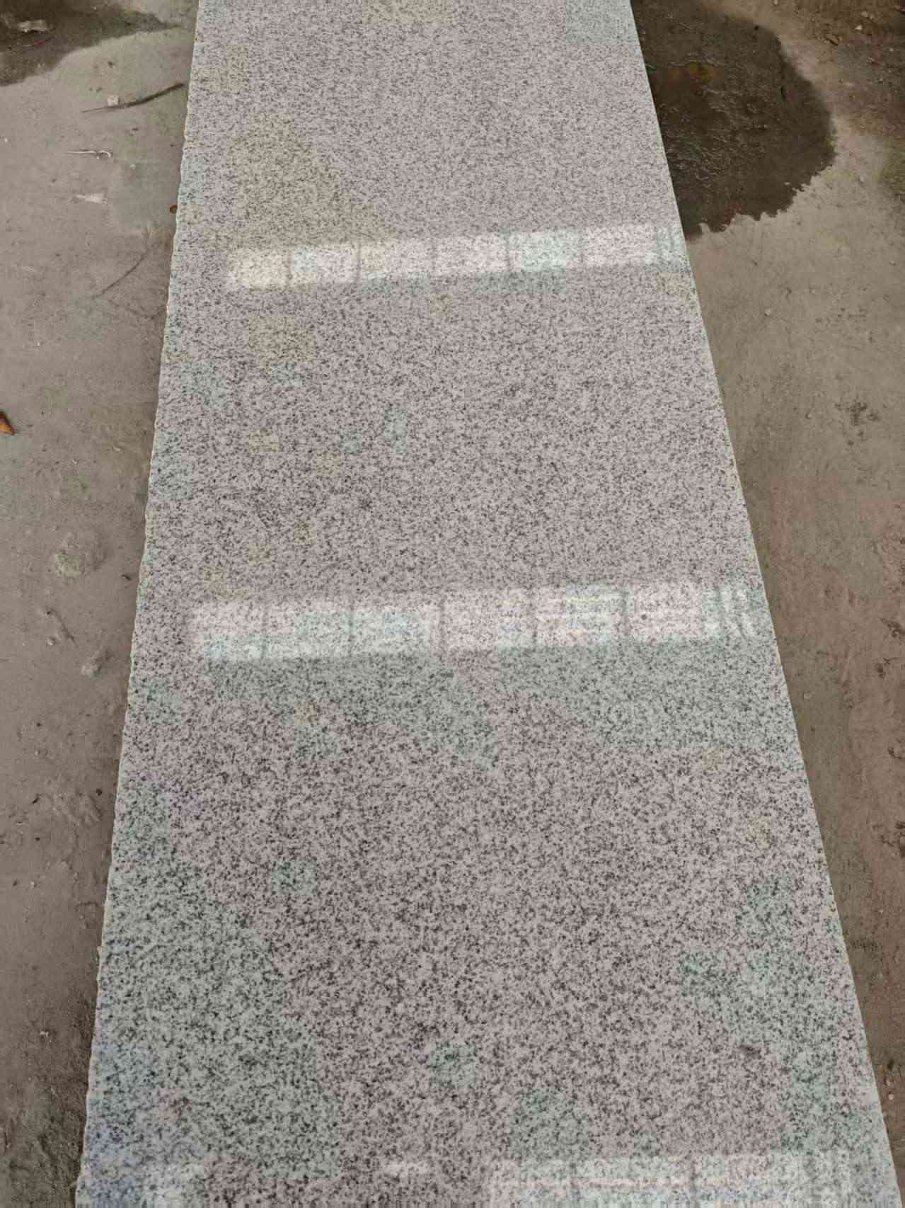 吐鲁番芝麻白光面毛板