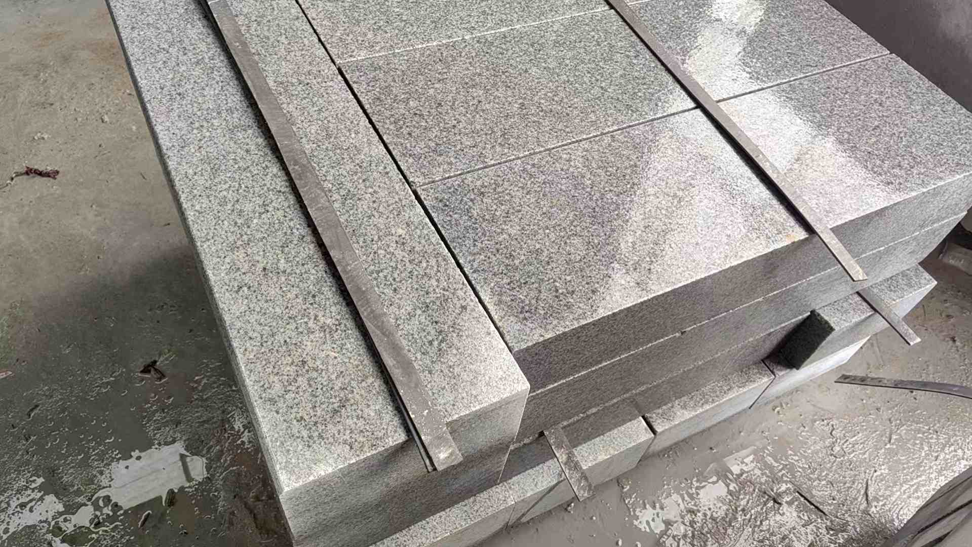 吐鲁番芝麻灰 芝麻白 路牙石 路侧石 马路牙子